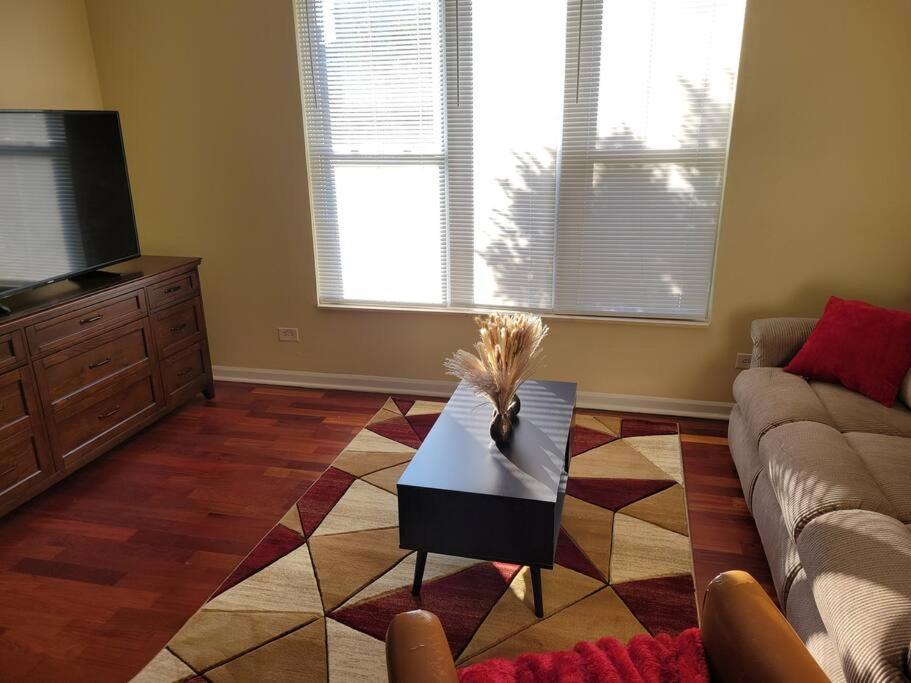 Charming 3Bd 2Bth Apartment Chicago Exterior photo